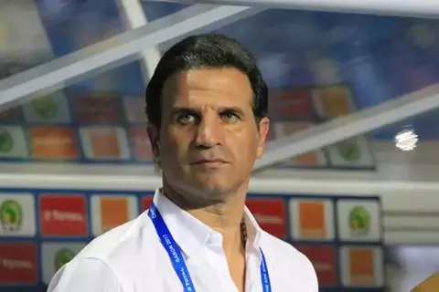 البحث عن الذهب.. مدرب غينيا ليلا كورة: أتمنى بلوغ بوركينا فاسو للنهائي.. وصلاح أمل مصر